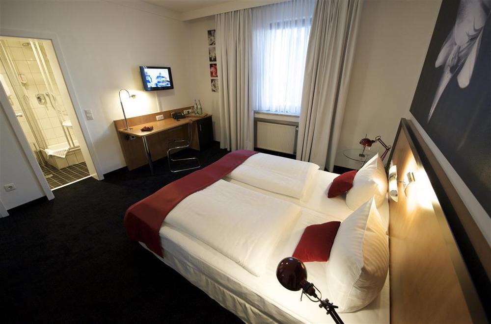 Max Brown Hotel Midtown, Part Of Sircle Collection Dusseldorf Room photo